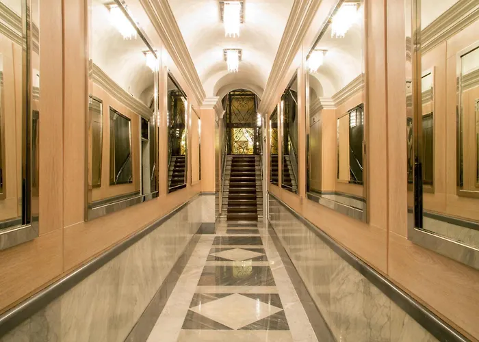 The At The Spanish Steps Prestige Collection - Mdr Penthouse Pensión Roma