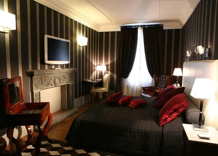 The At The Spanish Steps Prestige Collection - Mdr Penthouse